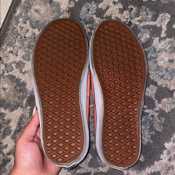 Vans - Picture 3 of 4